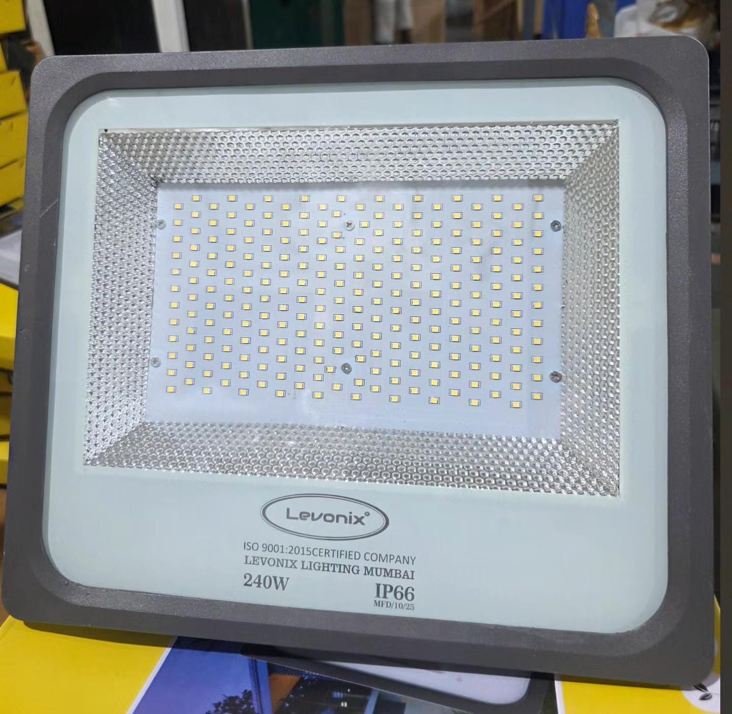 240W Flood Light UNIQ